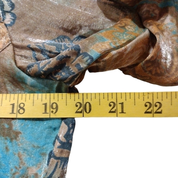 ERIN London Button Tailored Blouse - Picture 6 of 6